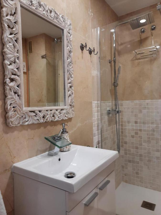 Fuengirola Apartment Carvajal Front Line Primera Linea Екстер'єр фото